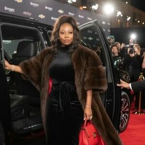 Meet your Posher, Shamekia l.